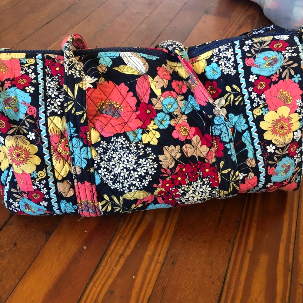 Vera Bradely Small Duffel in Happy Snails